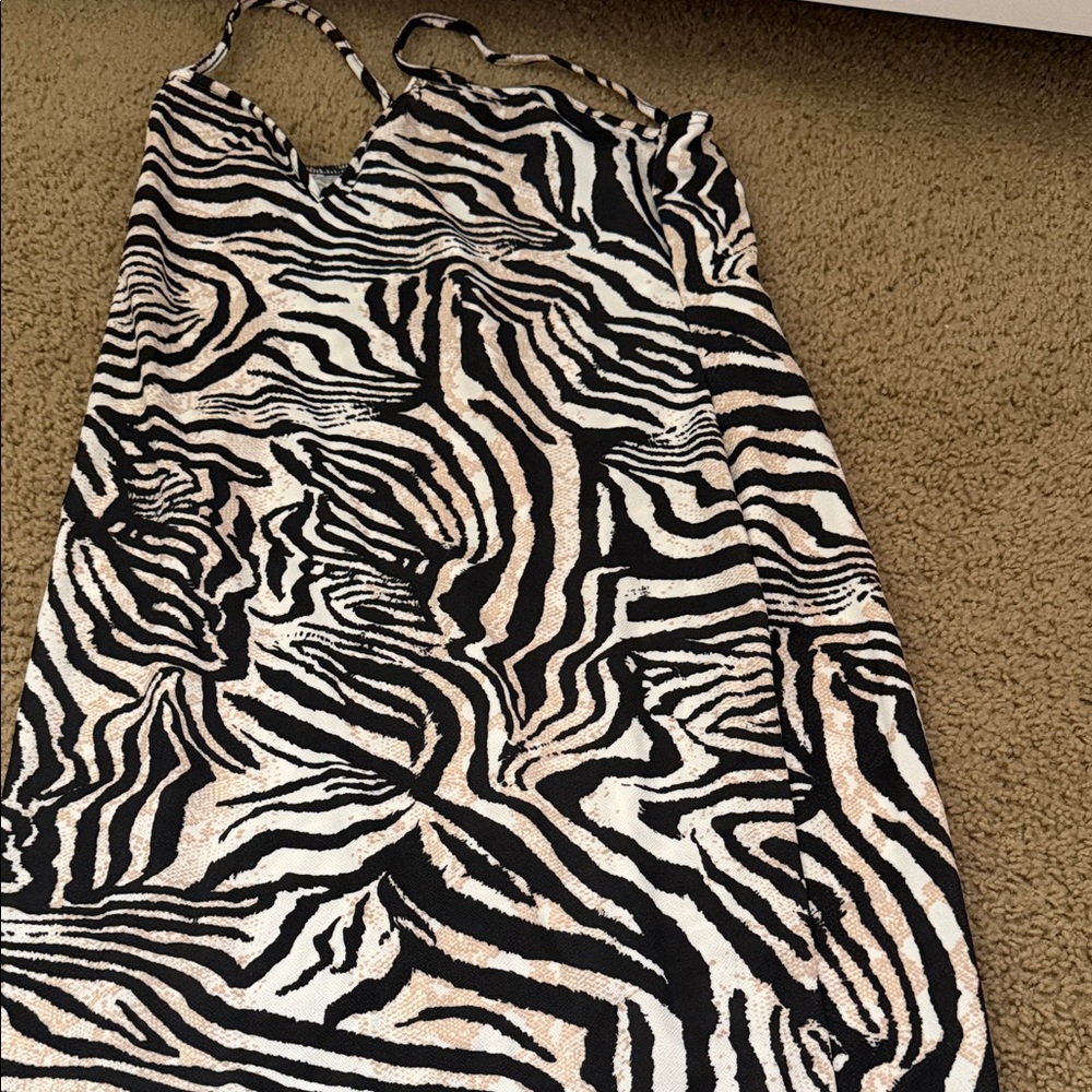 Elegant Zebra Print Midi Dress